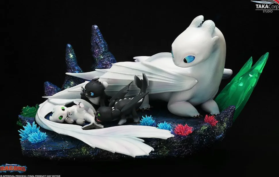 How to Train Your Dragon 3: The Hidden World - Light Fury & Night Lights 1/6th Scale Statue