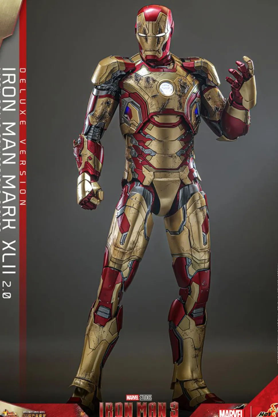 Iron Man 3 - Iron Man Mark XLII 42 (2.0) Deluxe 1/6th Scale Hot Toys Action Figure