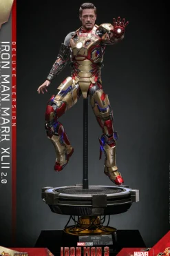 Iron Man 3 - Iron Man Mark XLII 42 (2.0) Deluxe 1/6th Scale Hot Toys Action Figure