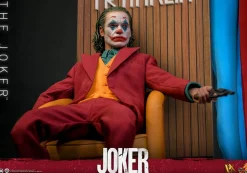 Joker (2019) - The Joker 1/6th Scale Hot Toys Action Figure