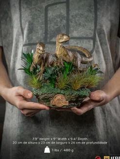 Jurassic Park - Just the Two Raptors Deluxe 1/10th Scale Statue