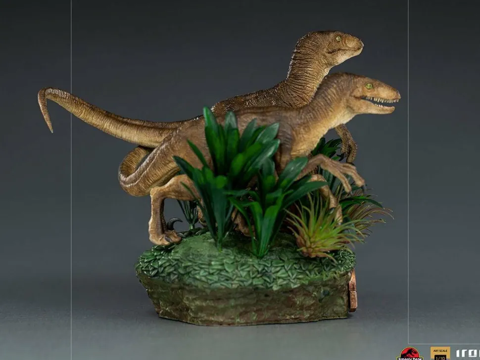 Jurassic Park - Just the Two Raptors Deluxe 1/10th Scale Statue