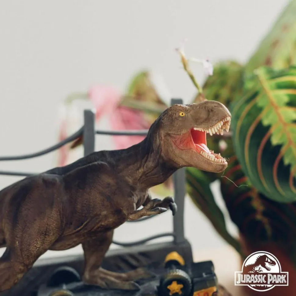 Jurassic Park - T-Rex 3D Perpetual Calendar