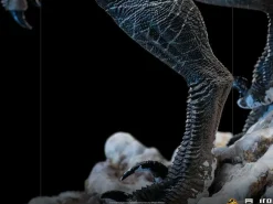 Jurassic World: Dominion - Blue Velociraptor 1/10th Scale Statue