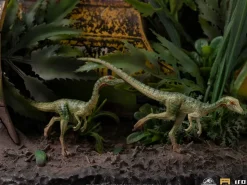 Jurassic World: Fallen Kingdom - Blue Deluxe 1/10th Scale Statue