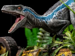 Jurassic World: Fallen Kingdom - Blue Deluxe 1/10th Scale Statue