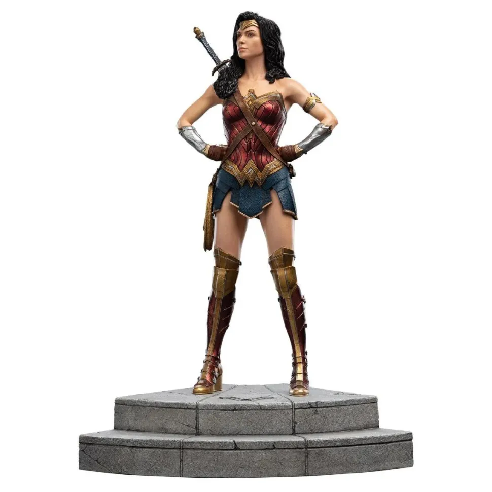 Justice League - Wonder Woman 1/6th Scale Statue