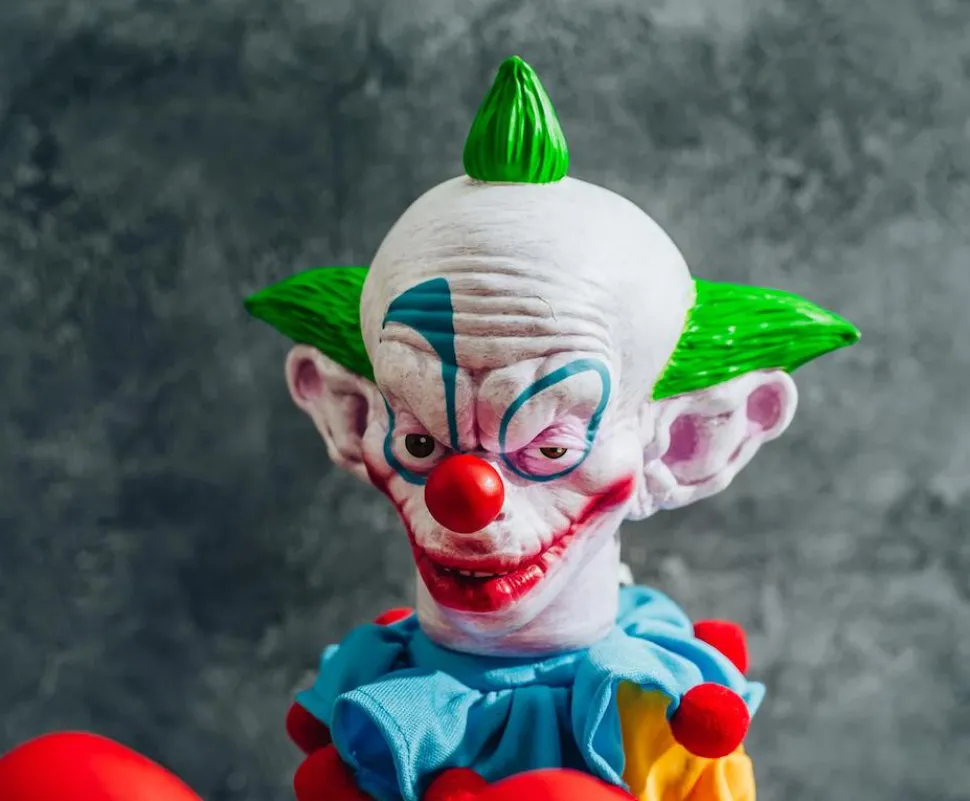 Killer Klowns from Outer Space (1988) - Shorty Horror Reachers 13" Boxing Puppet