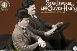 Laurel & Hardy - Stan Laurel & Oliver Hardy on Ford Model J 1/12th Scale Statue
