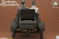 Laurel & Hardy - Stan Laurel & Oliver Hardy on Ford Model J 1/12th Scale Statue