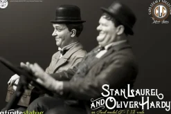 Laurel & Hardy - Stan Laurel & Oliver Hardy on Ford Model J 1/12th Scale Statue