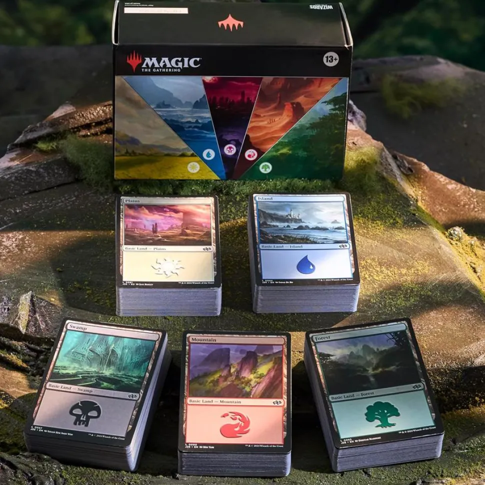 Magic: The Gathering - 2025 Land Station