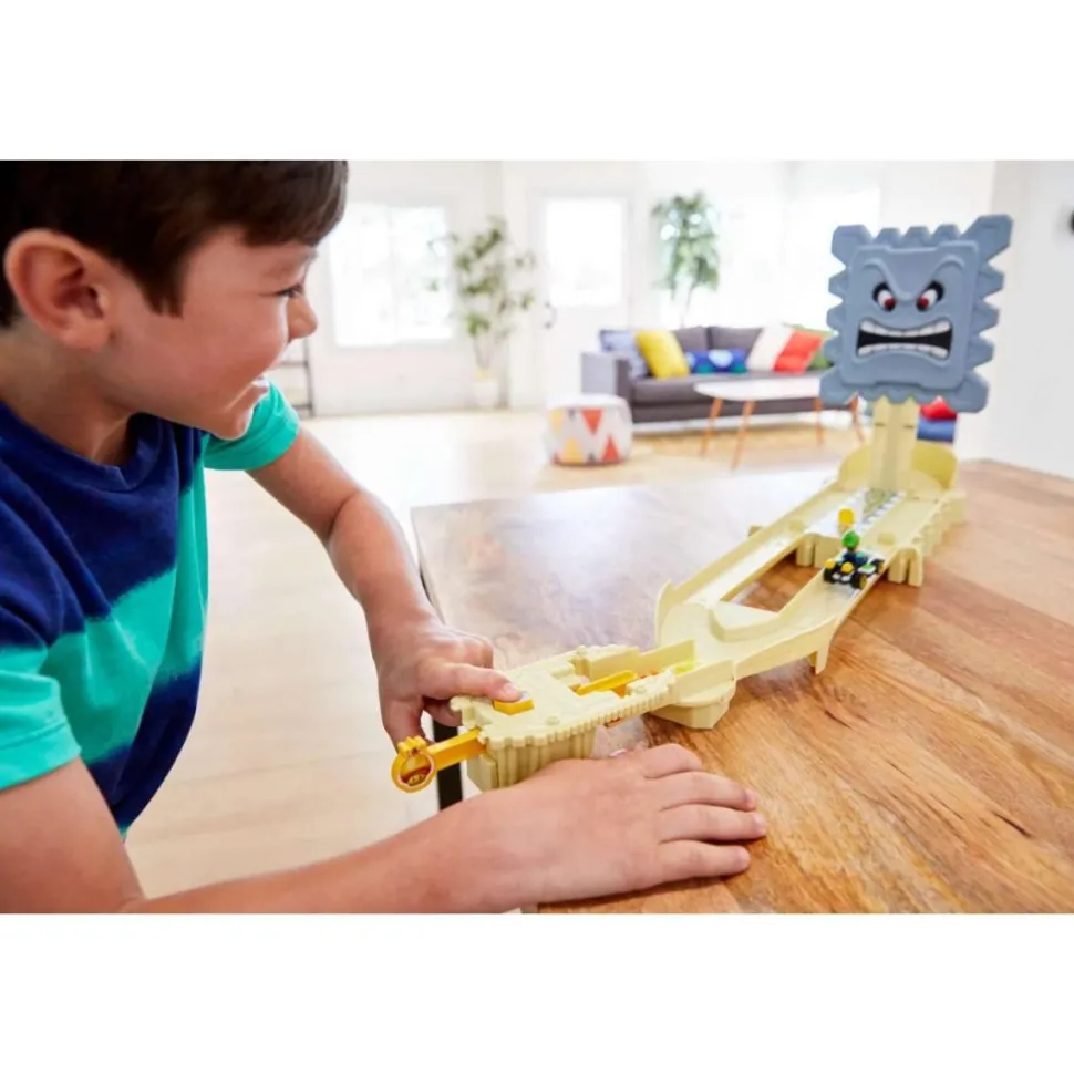 Mario Kart - Thwomp Ruins Track Set Hot Wheels 1/64th Scale Die-Cast Vehicle Playset
