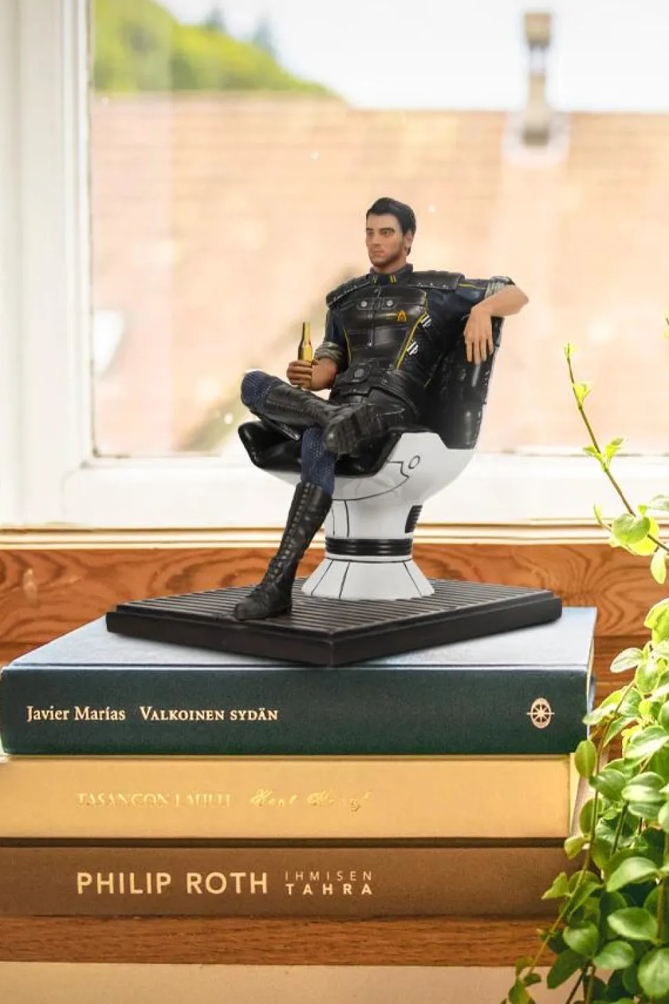 Mass Effect - Kaidan Alenko 5" Statue
