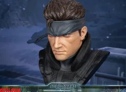 Metal Gear Solid - Solid Snake 1:1 Scale Life-Size Bust