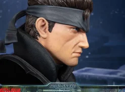 Metal Gear Solid - Solid Snake 1:1 Scale Life-Size Bust
