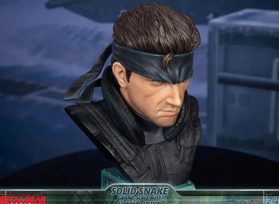 Metal Gear Solid - Solid Snake Grand Scale 12” Bust