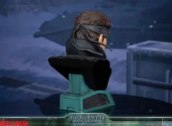 Metal Gear Solid - Solid Snake Grand Scale 12” Bust