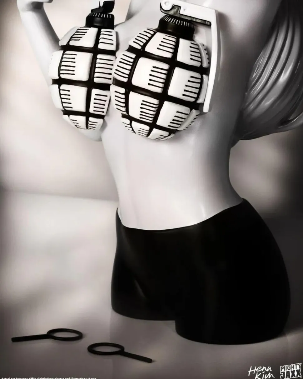 Mighty Jaxx - Booby Trap 8" Statue by Henn Kim