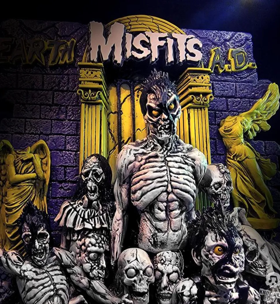 Misfits - Earth A.D. Album Art 3D Vinyl 10" Statue
