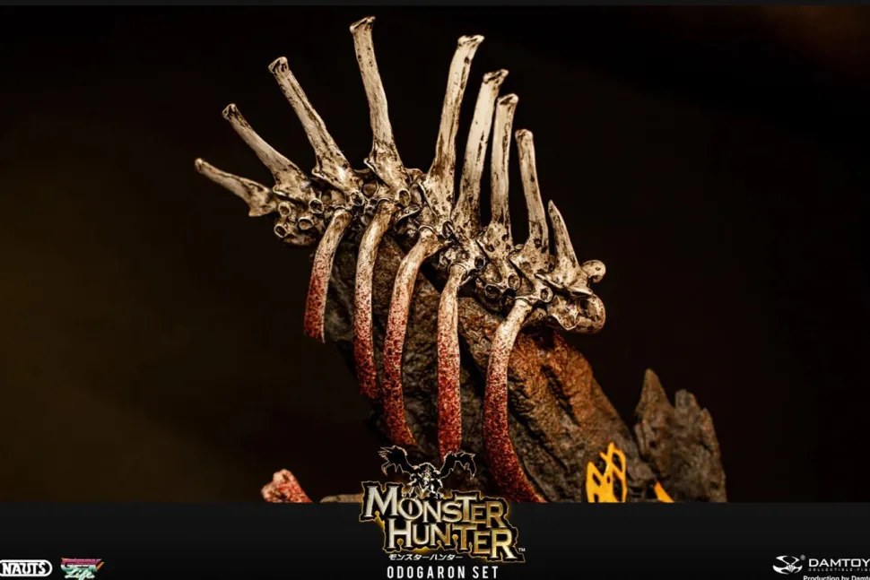 Monster Hunter - Female Hunter Odogaron Armour Deluxe 1/6th Scale Action Figure