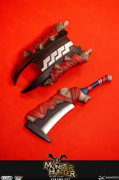 Monster Hunter - Male Hunter Yukumo Armour Deluxe 1/6th Scale Action Figure