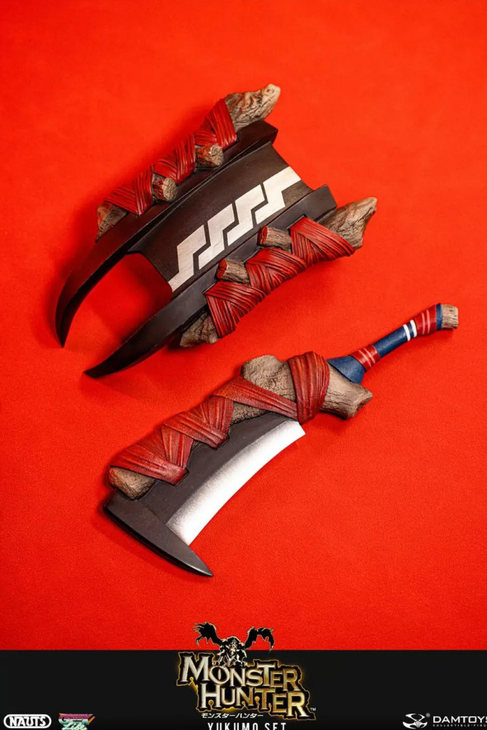 Monster Hunter - Male Hunter Yukumo Armour Deluxe 1/6th Scale Action Figure