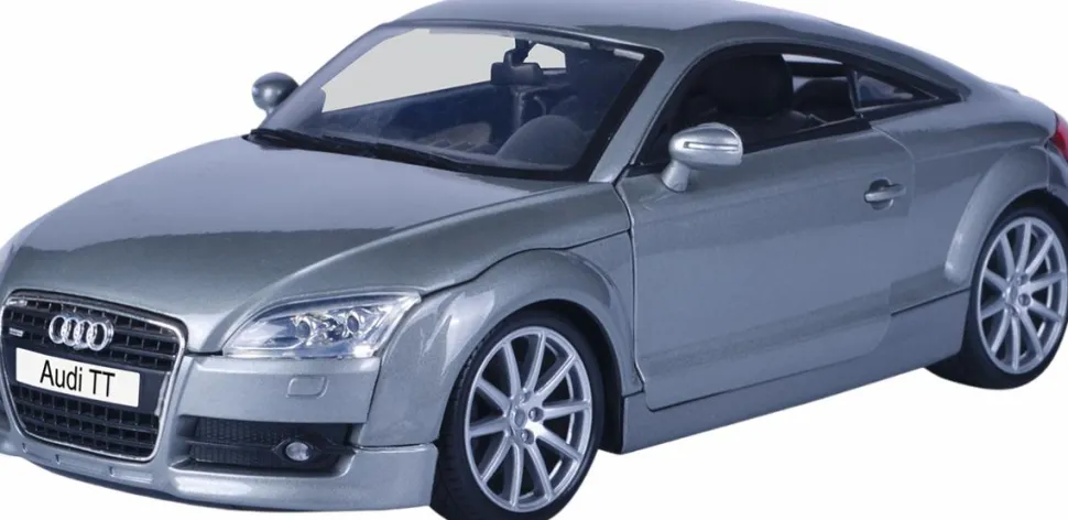 Motormax - Silver Audi TT Coupe Timeless Legends Collection 1/18th Scale Die-Cast Vehicle Replica