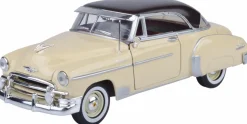 Motormax - Yellow 1950 Chevy Bel Air Timeless Legends Collection 1/24th Scale Die-Cast Vehicle Replica