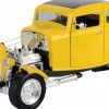 Motormax - Yellow 1932 Ford Hot Rod Timeless Legends Collection 1/18th Scale Die-Cast Vehicle Replica