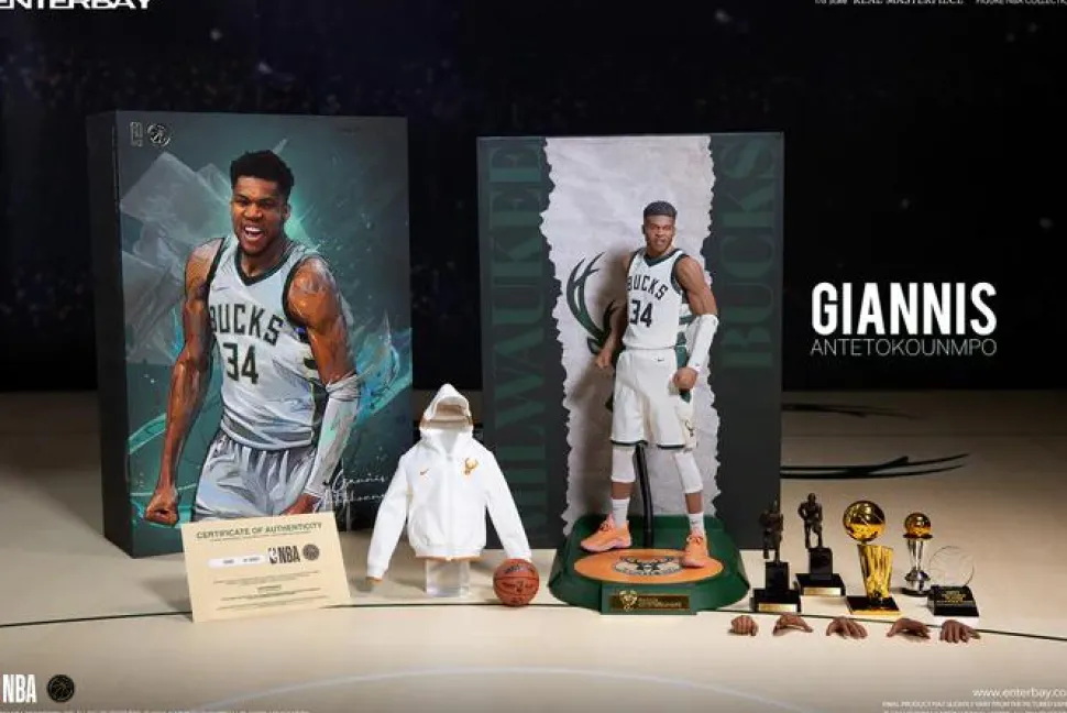 NBA Basketball - Giannis Antetokounmpo Real Masterpiece 1/6th Scale Action Figure