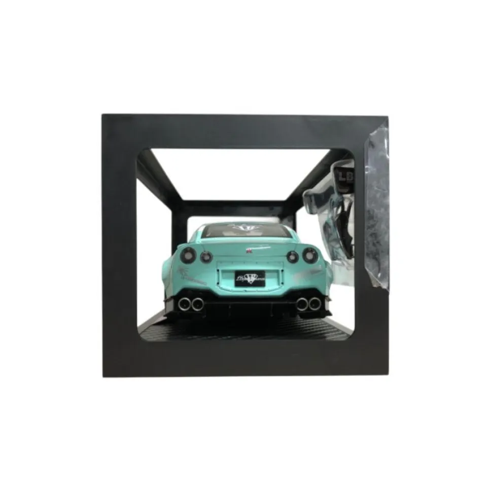 Pink Slips - Nissan GT-R R35 LBWK Body Kit Type 2.0 1/18th Scale Die-Cast Vehicle Replica