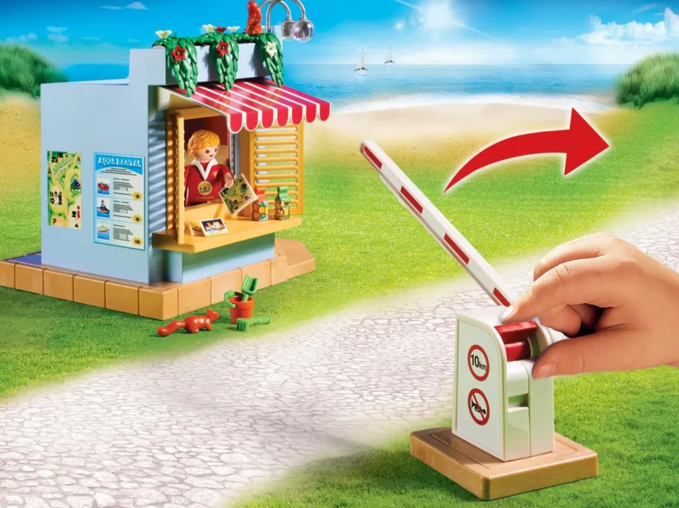 Playmobil: Family Fun - Large Campground Playset (70087)