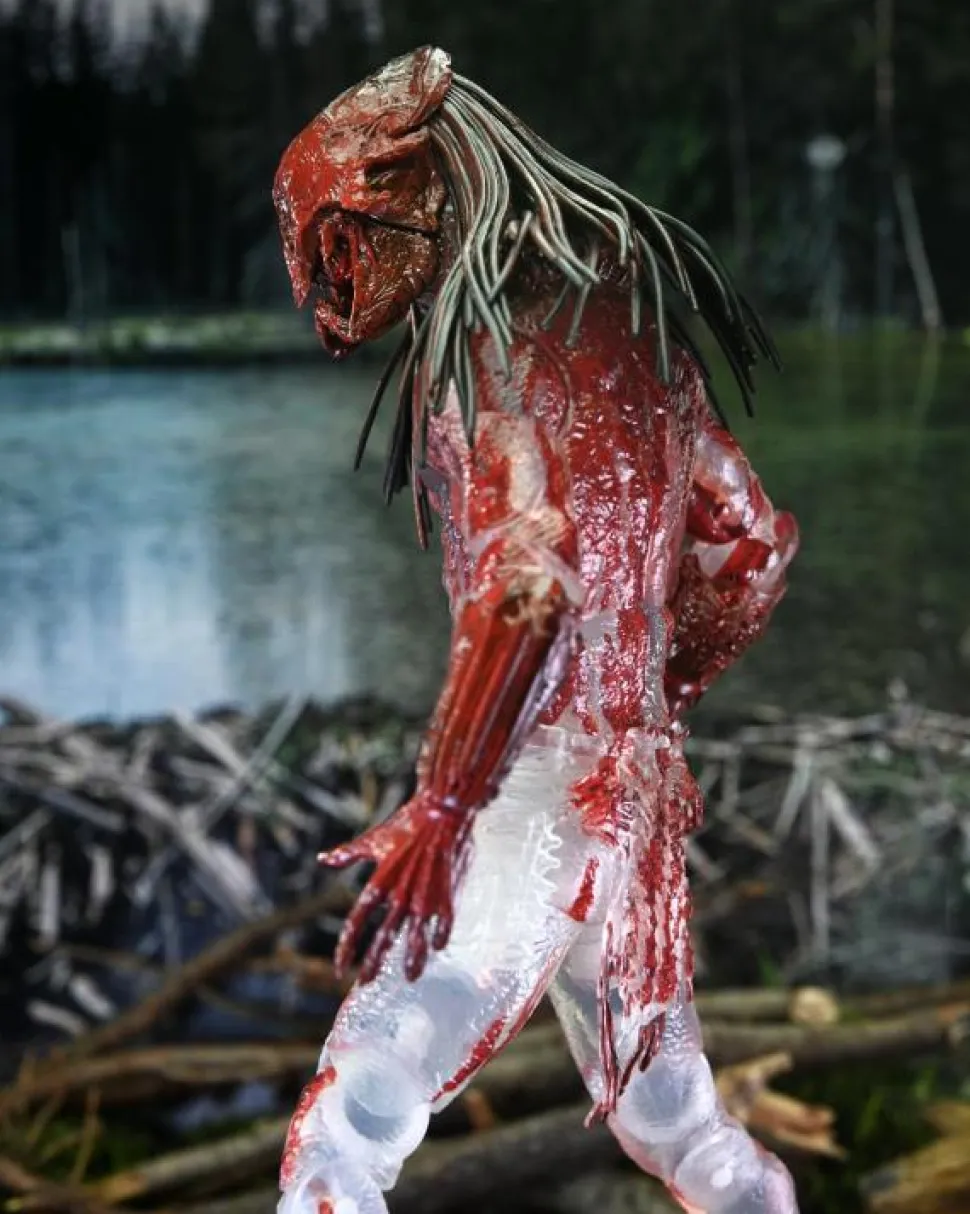 Prey (2022) - Feral Predator (Bear Blood) Ultimate 7'' Scale Action Figure