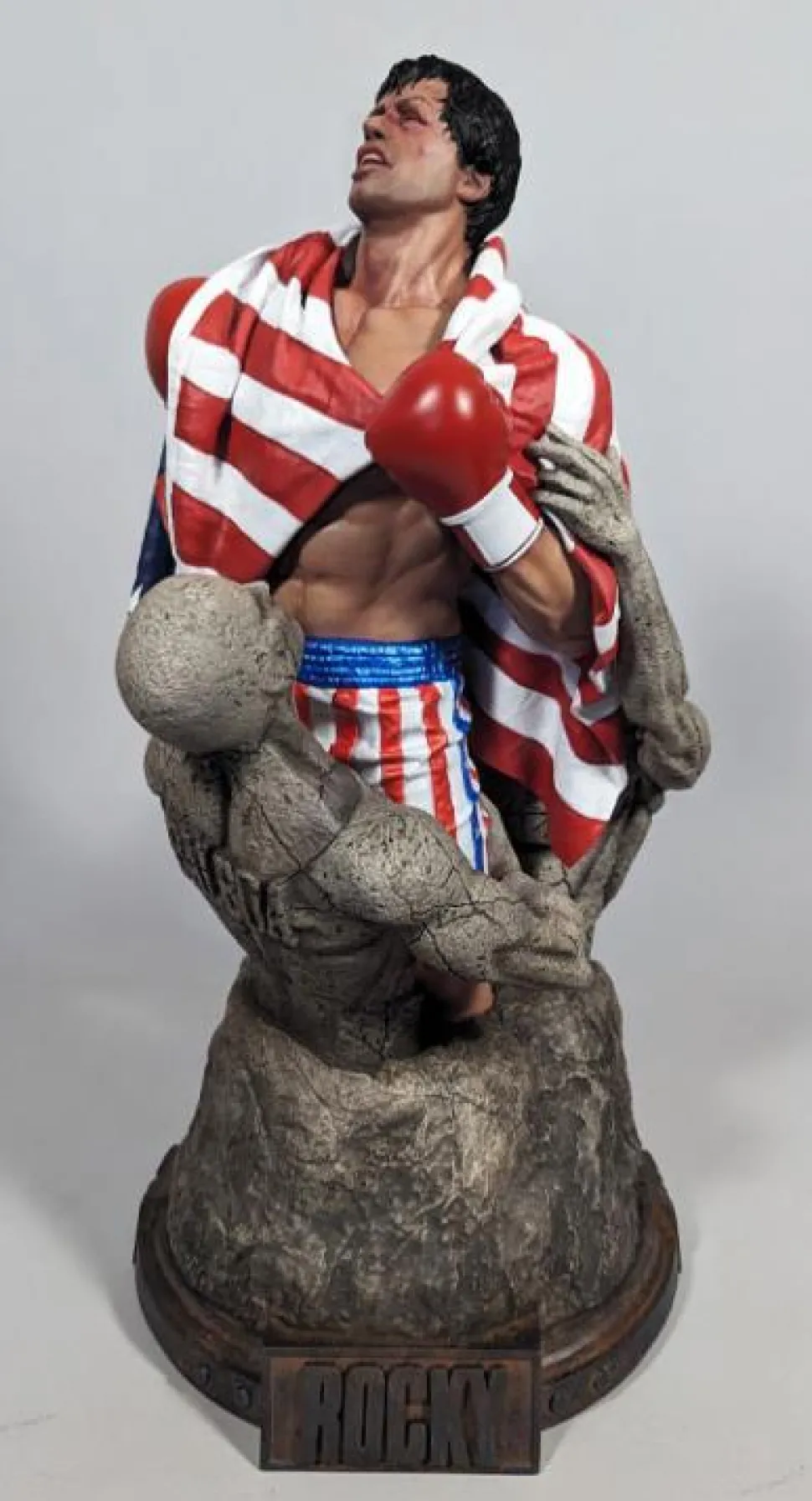 Rocky IV - Rocky Balboa 1/4th Scale Statue
