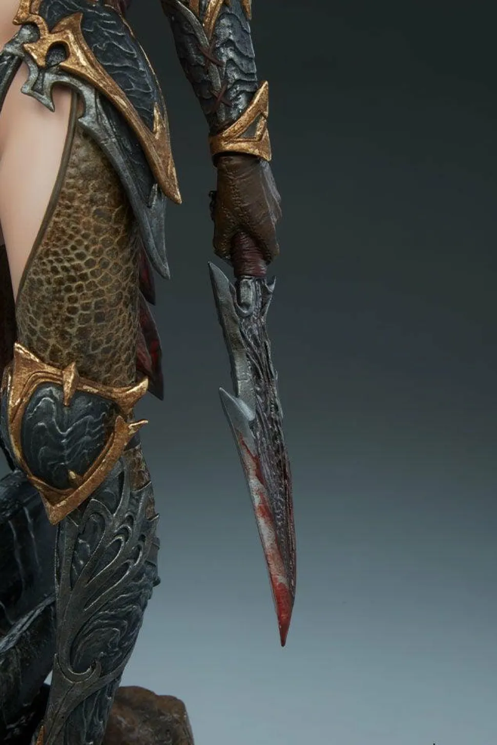 Sideshow Originals - Dragon Slayer: Warrior Forged in Flame 18” Statue