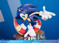 Sonic Adventure - Sonic the Hedgehog Deluxe 8” PVC Statue