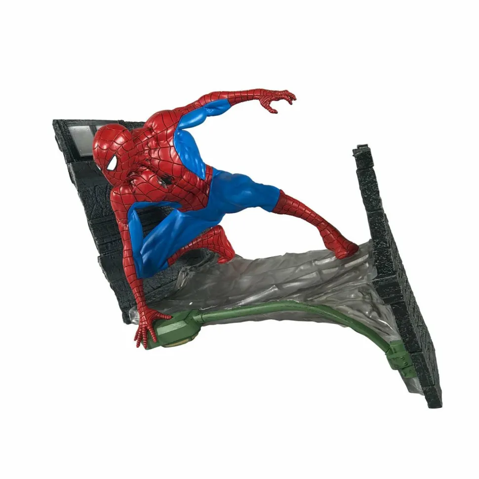 Spider-Man - Spider-Man Webbing Marvel Gallery 7” PVC Diorama Statue