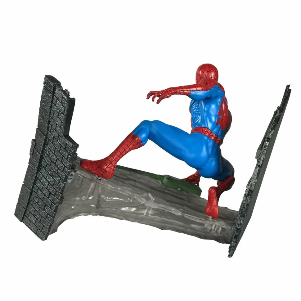 Spider-Man - Spider-Man Webbing Marvel Gallery 7” PVC Diorama Statue