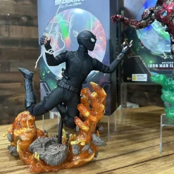 Spider-Man: Far From Home - Spider-Man Stealth Suit & Mysterio's Iron Man Illusion Hot Toys 1/6th Scale Action Figure Bundle (Set of 2)