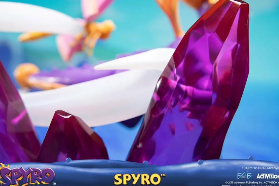 Spyro Reignited - Spyro the Dragon 17” Diorama Statue
