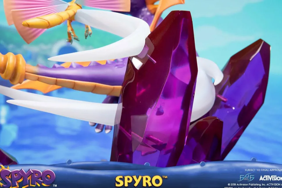 Spyro Reignited - Spyro the Dragon 17” Diorama Statue