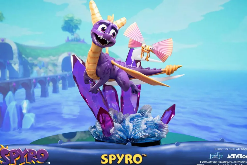 Spyro Reignited - Spyro the Dragon 17” Diorama Statue