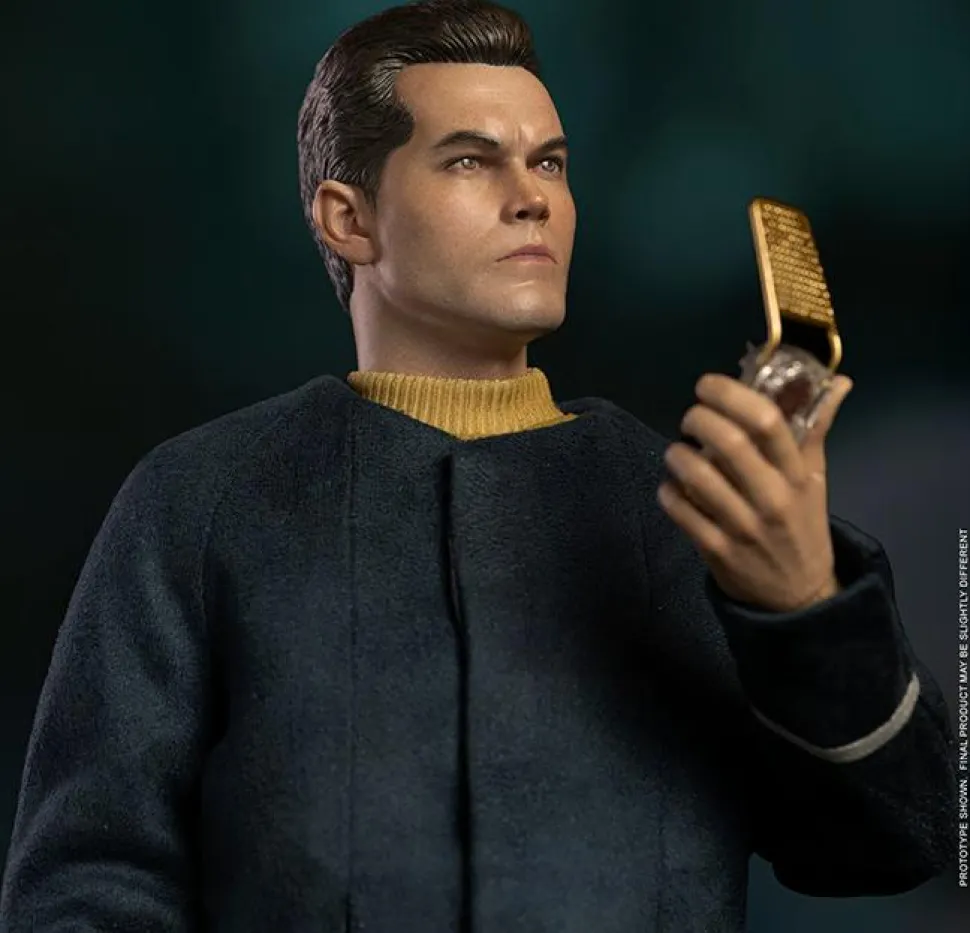 Star Trek - Captain Christopher Pike 1/6th Scale Action Figure