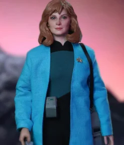 Star Trek: The Next Generation - Dr. Beverly Crusher (Standard Edition) 1/6th Scale Action Figure