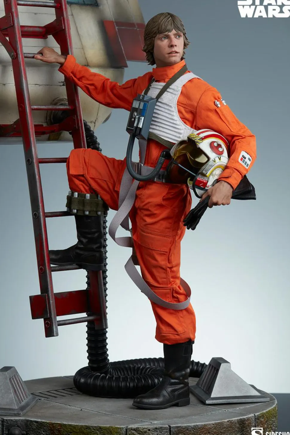 Star Wars - Luke Skywalker & X-Wing: Red Five, Standing By Premium Format Statue