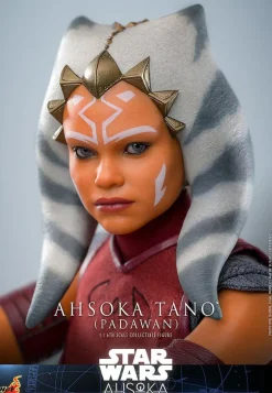 Star Wars: Ahsoka - Ahsoka Tano (Padawan) 1/6th Scale Hot Toys Action Figure