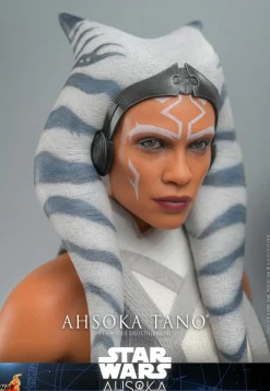 Star Wars: Ahsoka - Ahsoka Tano 1/6th Scale Hot Toys Action Figure