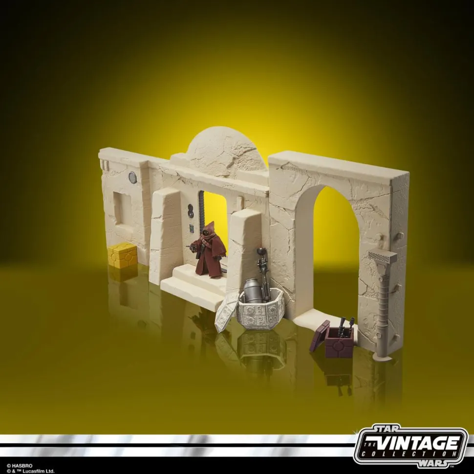 Star Wars Episode IV: A New Hope - Streets of Mos Eisley with Jawa Vintage Collection Kenner 3.75" Scale Action Figure Diorama Playset
