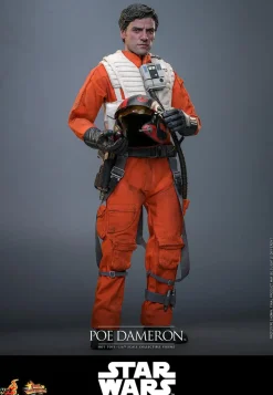 Star Wars Episode VII: The Force Awakens - Poe Dameron 1/6th Scale Hot Toys Action Figure